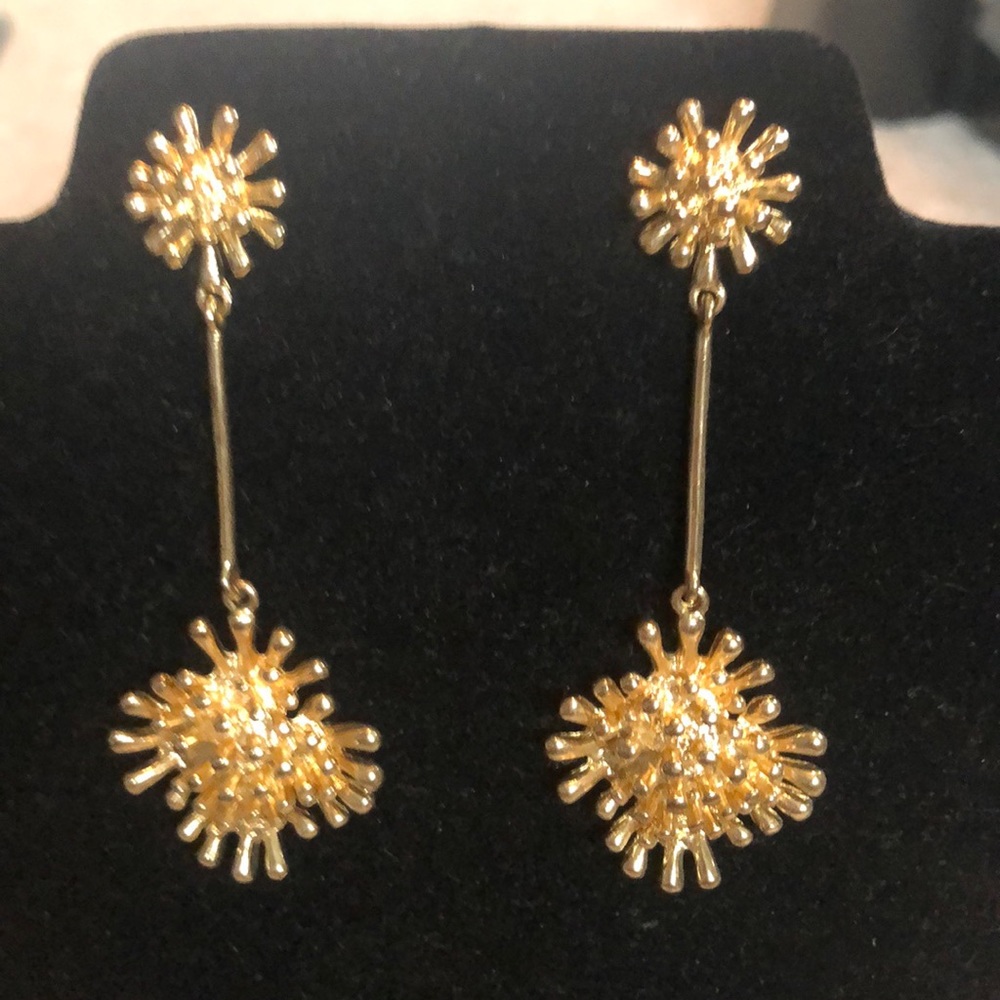 Star Three Dimensional Dangle Earrings - image 1